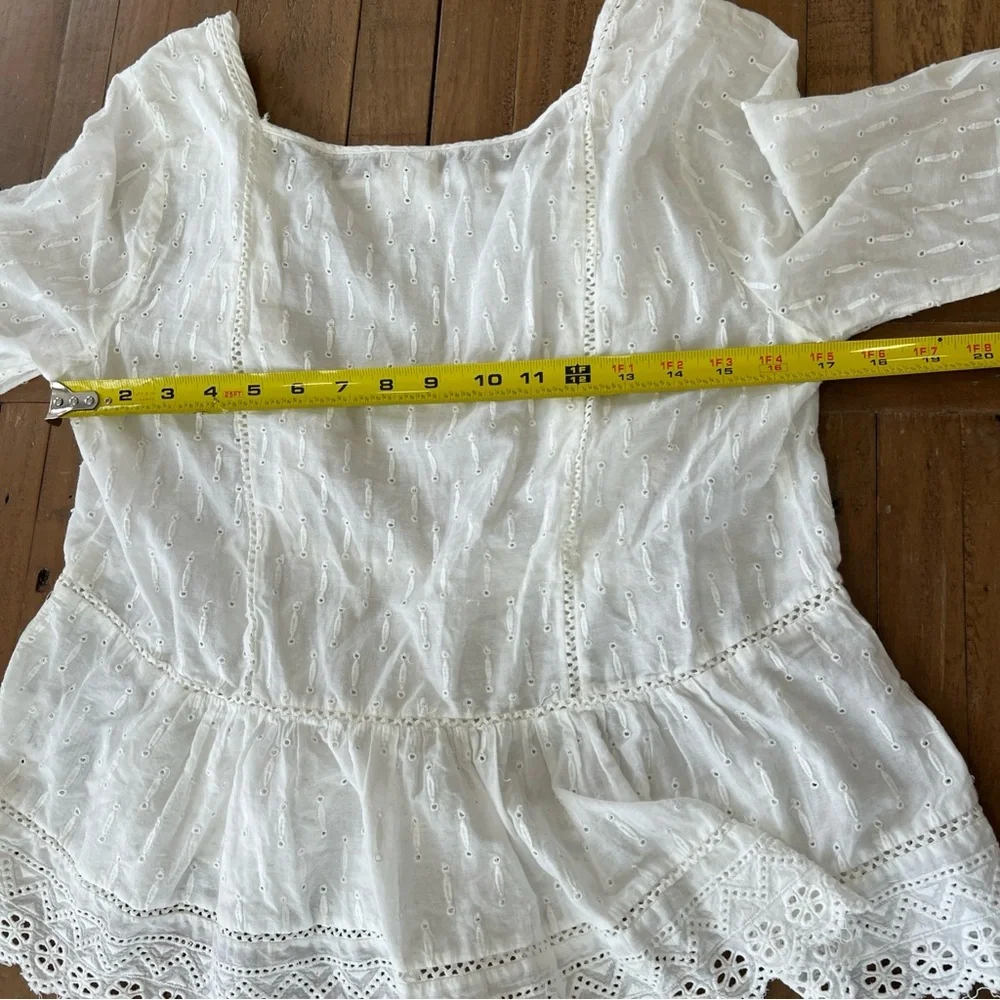 ANTHROPOLOGIE Meadow Rue Embroidered Eyelet Peplum Top Women’s 10 Feminine
